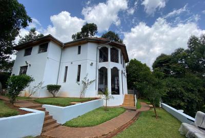 6 Bed Townhouse with En Suite in Kitisuru