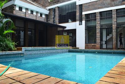 4 Bed House with Swimming Pool in Runda