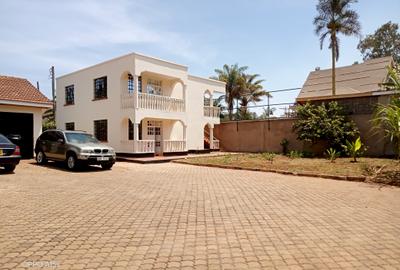 2 Bed House with En Suite in Runda