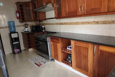 4 Bed House with Swimming Pool in Runda - 4