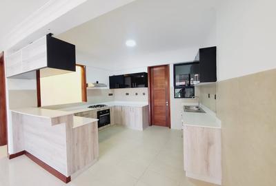 2 Bed Apartment with En Suite at Marcus Garvey