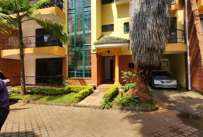 4 Bed Townhouse with En Suite at Kileleshwa
