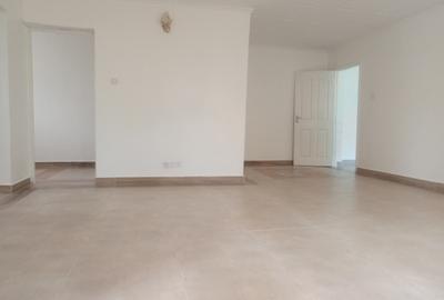 5 Bed House with En Suite at Nyari Estate
