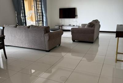 3 Bed Apartment with En Suite in General Mathenge