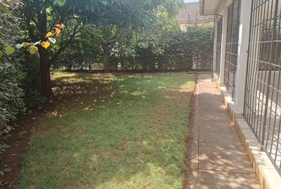 5 Bed Townhouse with En Suite at Horse Shoe Village - 4