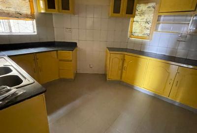 3 Bed Apartment in Kileleshwa - 3