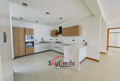 3 Bed Apartment with En Suite at Spring Valley