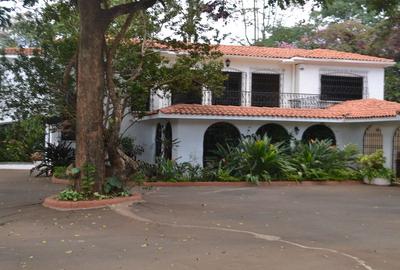 5 Bed House with En Suite at Muthaiga Road