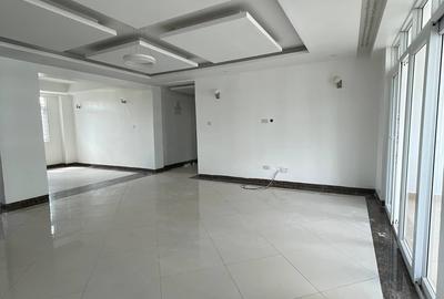 4 Bed Apartment with En Suite in Lavington