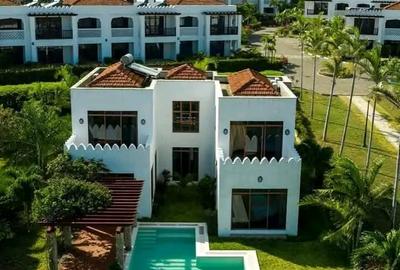 3 Bed Apartment with Swimming Pool at Sultan Palace