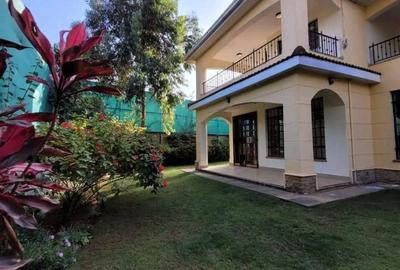 4 Bed House with En Suite in Lavington