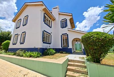 4 Bed House with En Suite at Runda