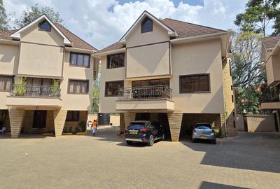 5 Bed Townhouse with En Suite at Lavington Road - 2