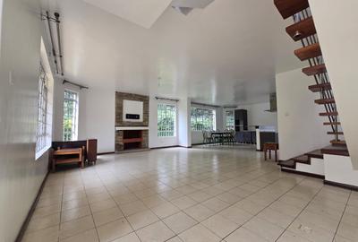 4 Bed House with En Suite in Spring Valley