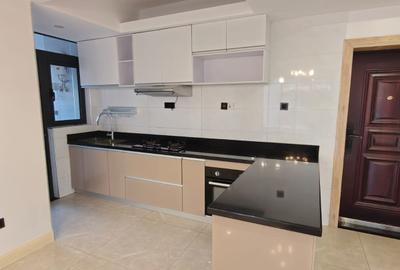 3 Bed Apartment with En Suite in Kilimani - 4