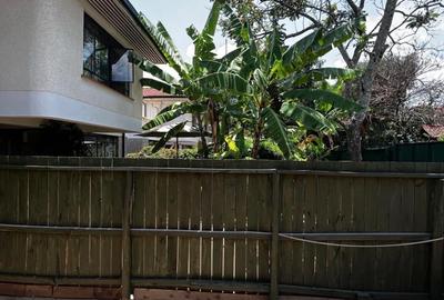 4 Bed Townhouse with En Suite at Lavington - 3