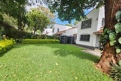 4 Bed House with En Suite in Muthaiga