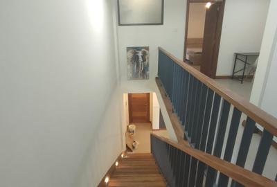 2 Bed House with En Suite in Kilimani - 3