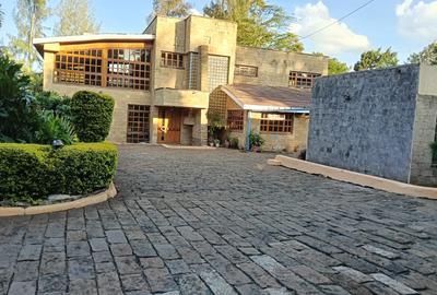 4 Bed House with En Suite in Runda - 4