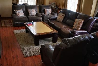 5 Bed House with En Suite in Lavington