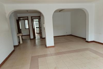 4 Bed Townhouse with En Suite at Lavington