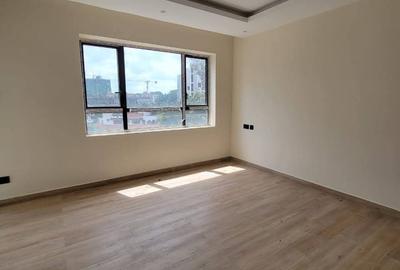 3 Bed Apartment with En Suite in Westlands Area - 3
