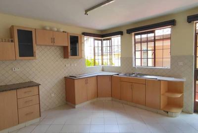 5 Bed Townhouse in Lavington