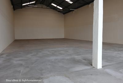 5,000 ft² Warehouse with Service Charge Included at Cabanas