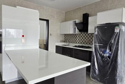 2 Bed Apartment with En Suite in Riverside - 4