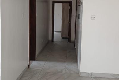 4 Bed Apartment with En Suite in General Mathenge - 3