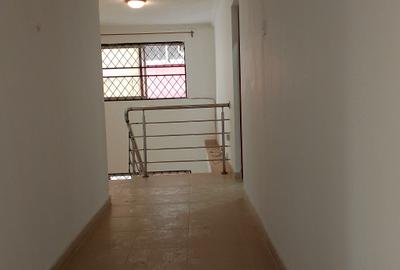 5 Bed Apartment with En Suite at Parklands - 3