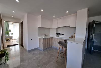 1 Bed Apartment with En Suite in Lavington