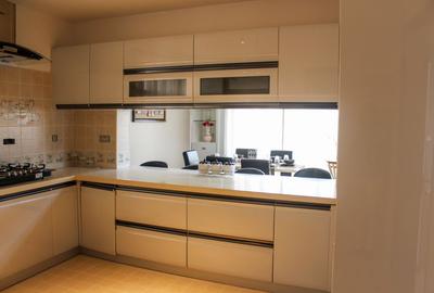 4 Bed Townhouse with En Suite in Runda - 3