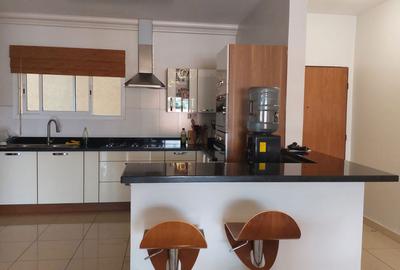 3 Bed Apartment with En Suite in Kileleshwa - 4