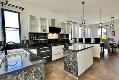 4 Bed House with En Suite in Tigoni - 2