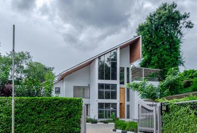 5 Bed Villa with En Suite in Karen