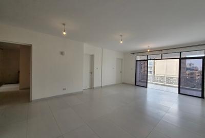 3 Bed Apartment with En Suite at Second Parklands - 2