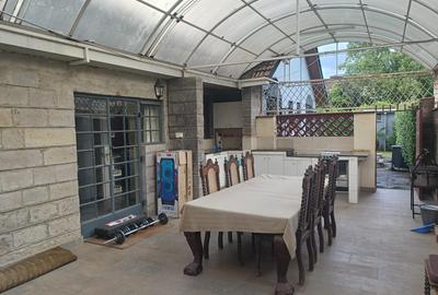 3 Bed House with Garden at Nyari - 2