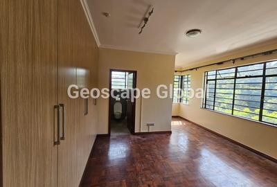 5 Bed Villa with En Suite in Kitisuru - 2