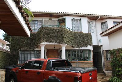 5 Bed Townhouse with Staff Quarters in Kileleshwa - 2