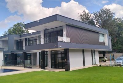 5 Bed Townhouse with En Suite in Nyari