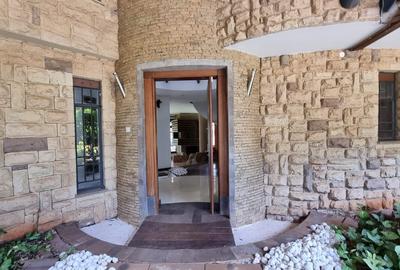 4 Bed House with En Suite at Lakeview Estate - 3