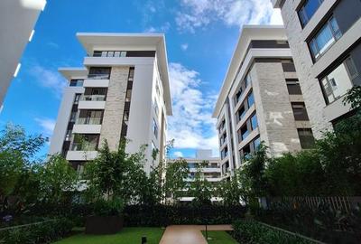 Furnished 2 Bed Apartment with En Suite at Red Hill