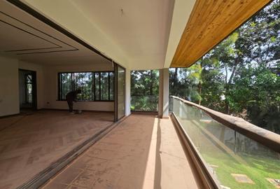 4 Bed House with En Suite in Runda