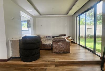 5 Bed Townhouse with En Suite in Lavington - 4