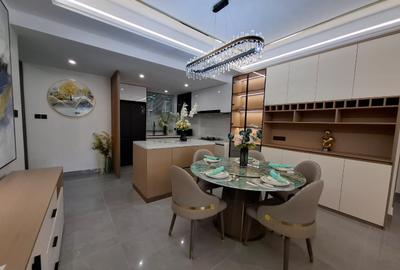 3 Bed Apartment with En Suite in Lavington