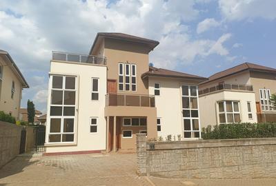 4 Bed Townhouse with En Suite at Kiambu Road