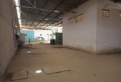 Warehouse with Parking at Leisure - 3