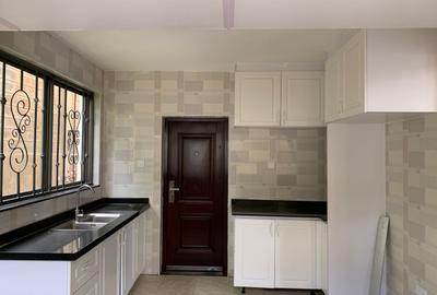 5 Bed Villa in Lavington