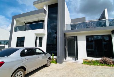 5 Bed Villa with En Suite at Kwa Kairu